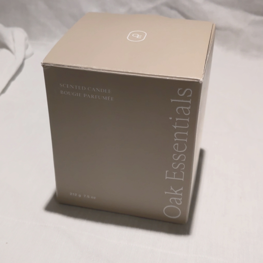 *NIB* Oak Essentials Cuir Rose Candle - Picture 8 of 8